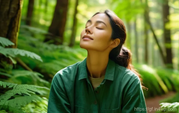 아웃도어 테라피와 지역 사회의 협력 - **A serene woman practicing forest bathing (Shinrin-yoku) amidst a lush, sun-dappled forest.** She i...